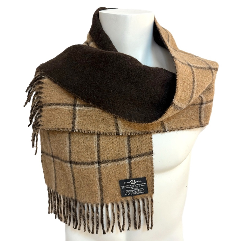 The Bay / La Baie Vintage Lambswool Windowpane Scarf 🇩🇪 – Made in West Germany